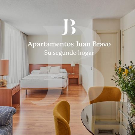 Apartamentos Juan Bravo มาดริด ภายนอก รูปภาพ